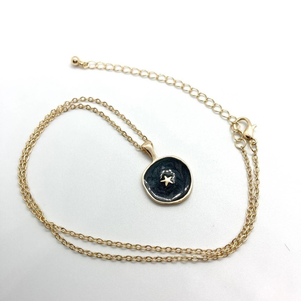BLACK Resin Shooting Star Lucky Charms Necklace - Picture 4 of 8